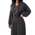 Veronica- Conjunto de sudadera corta con capucha y pantalones anchos